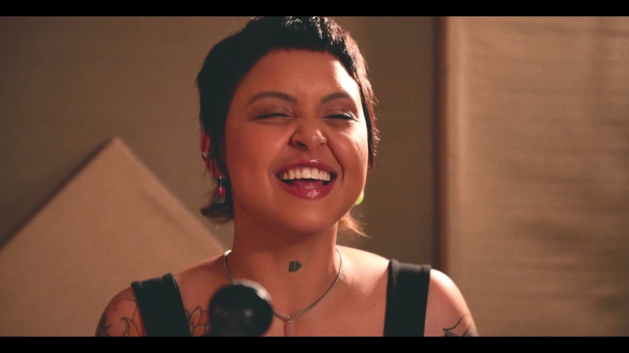 Todo Mundo Chora (Versão Acústica) - Cali Rock feat Kell Smith - Vídeo Clipe Oficial