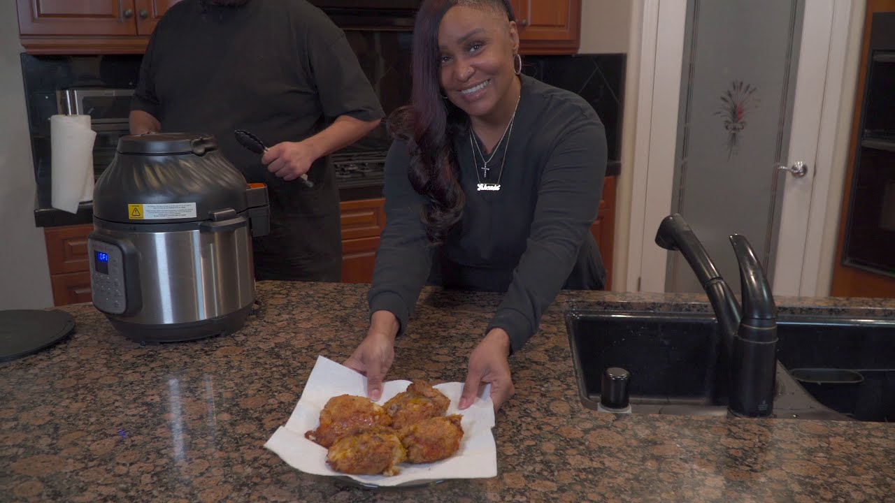 Instant Pot Duo Crisp + Air fryer Fried Chicken thighs! #PacoBelly916@gmail.com