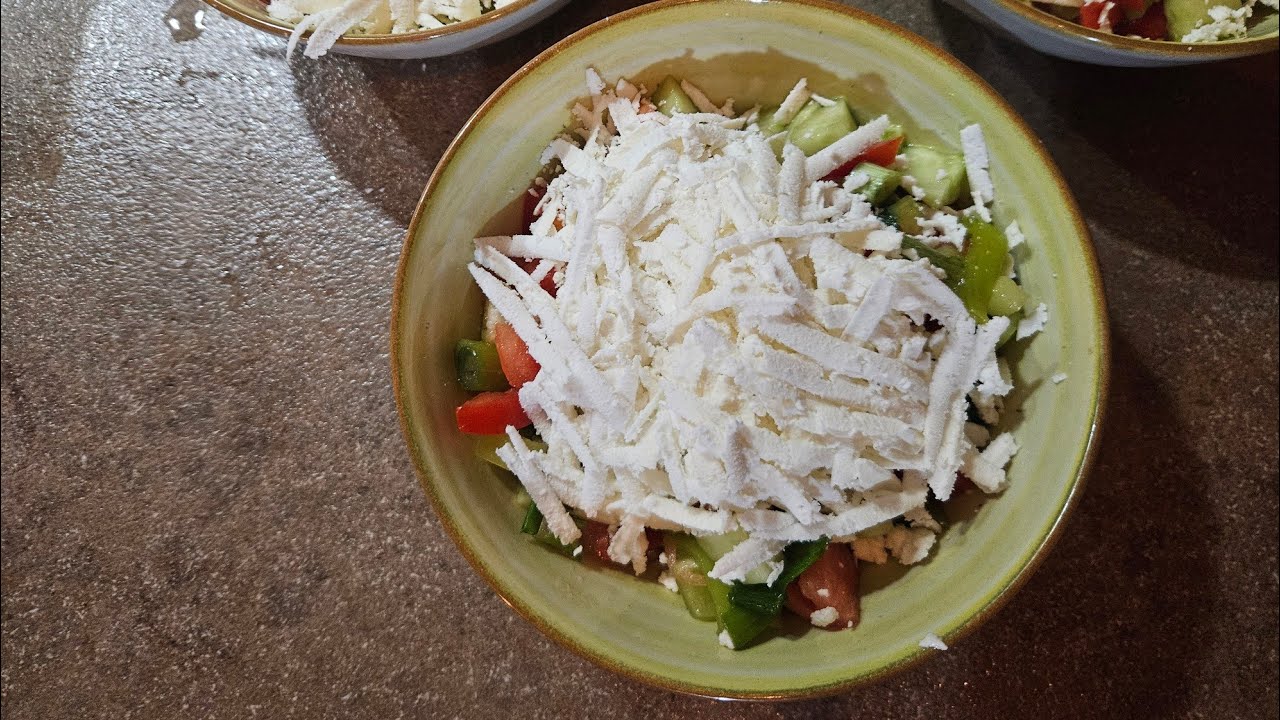 SHOPSKA SALATA