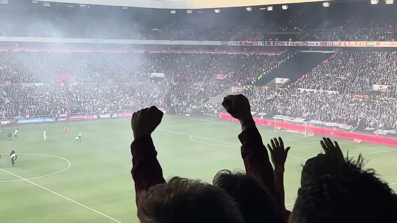 Sunderland AFC v Newcastle united FC FA cup pre match atmosphere