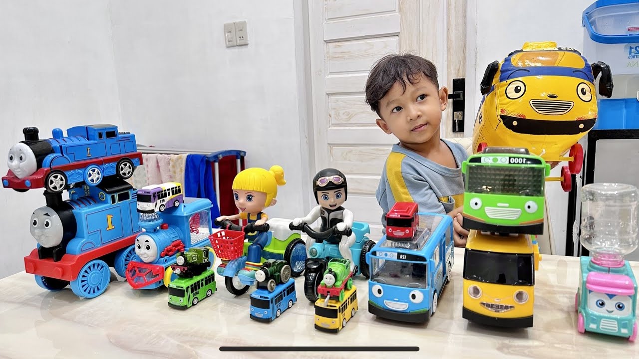 Go Thomas and Friends, Saya Suka Mencari Mainan Thomas dan Tayo Little Bus