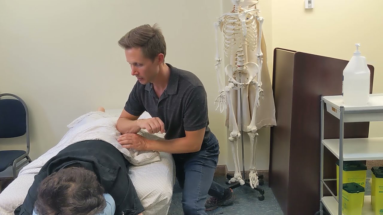 A Step-by-Step Guide to Acupressure Massage on the Glutes