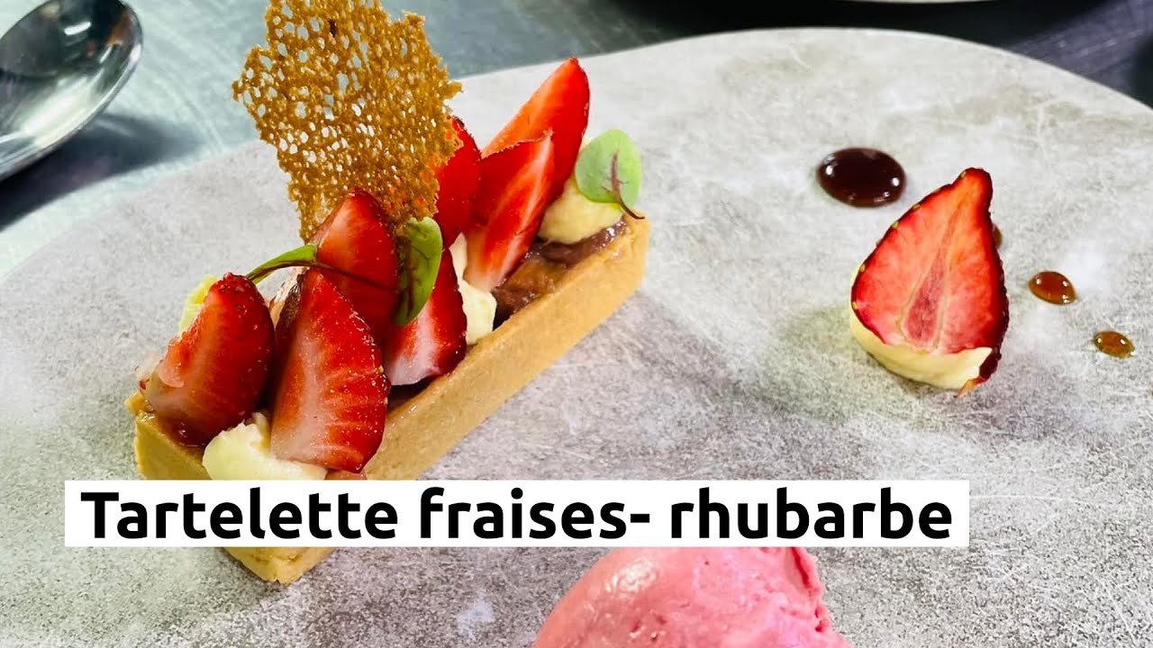 Tartelette fraises-rhubarbe