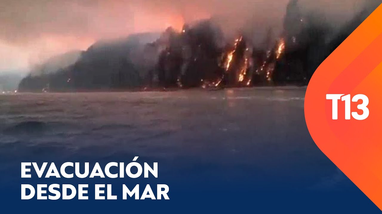 Así fue la complicada evacuación de 47 vecinos por mar desde Punta de Parra por incendios