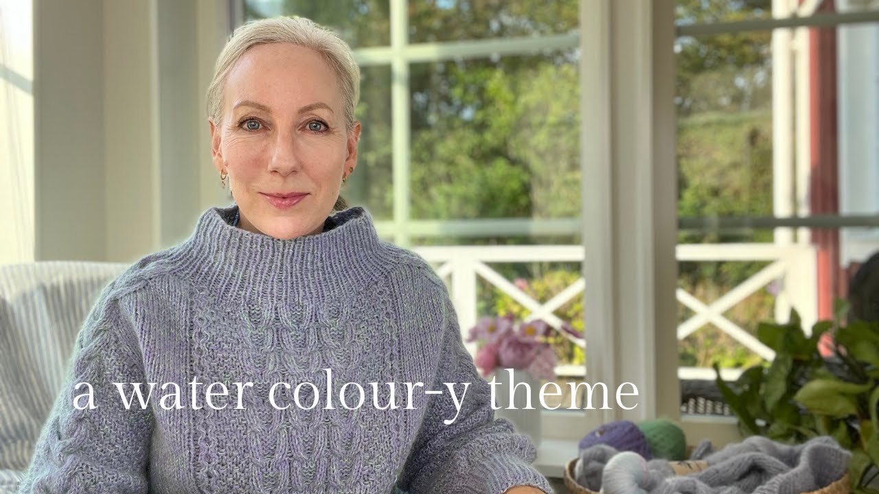 A knitting episode (10): The Snow Crocus + Paris cast-on & acquisition (and knitting at Versailles)