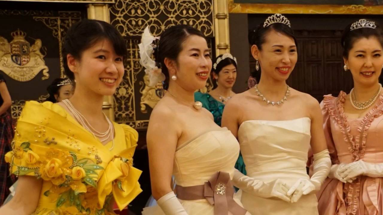 華麗なる貴婦人たちの舞踏会inロックハート城