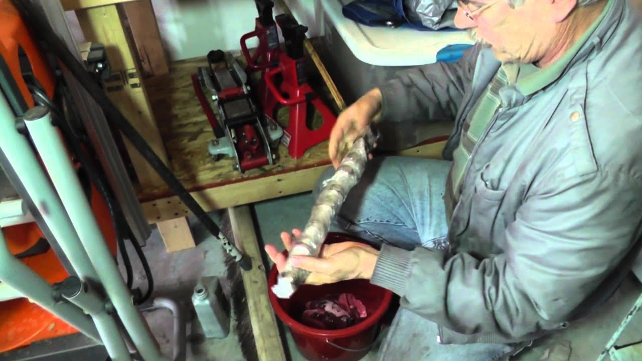 Suzuki Forenza Head Removal - Part 7 (Cams and Lifters Removal)