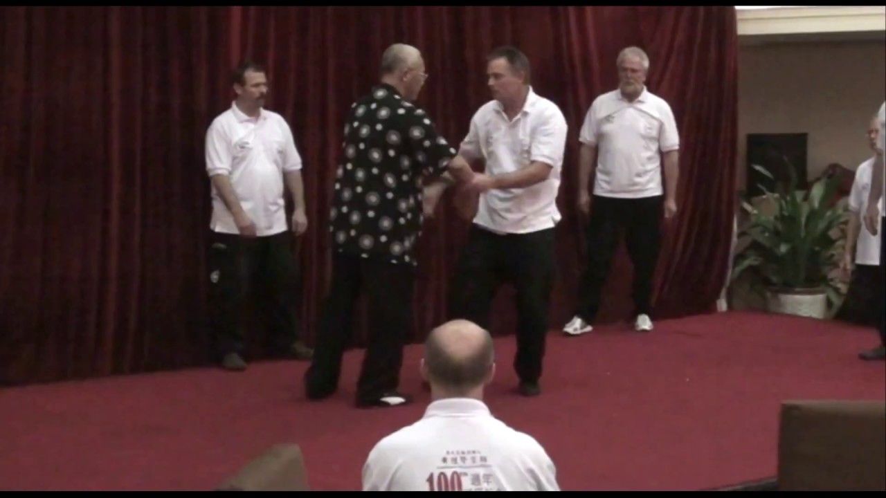 (Slow Motion Version) Master Wee Kee Jin Push hands in Shenzen 2010.