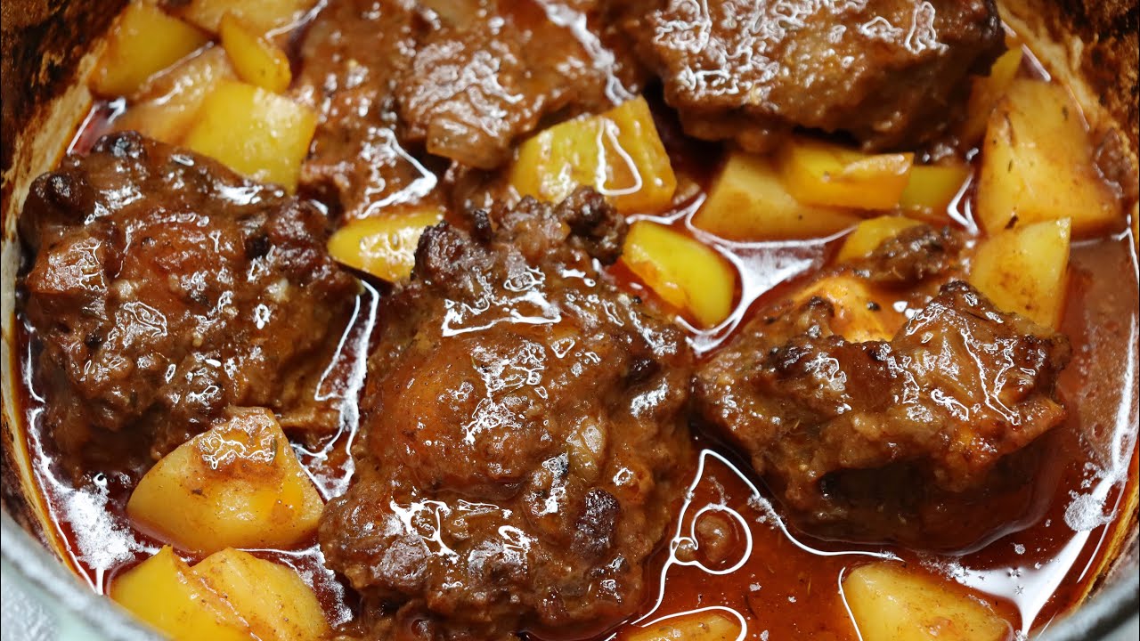 SLOW COOKED OXTAIL | OVEN COOKED OXTAIL | OXTAIL RECIPE | OXTAIL STEW