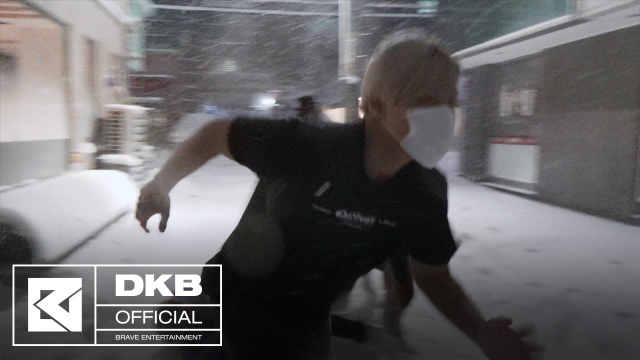 DAKCUMENT #47 Do you wanna start snow fight?⛄