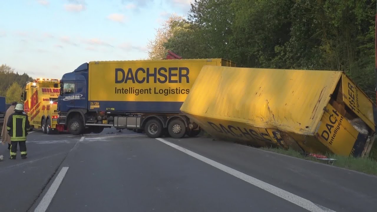 Gefahrgut-LKW umgekippt auf A4 Höhe Engelskirchen am 04.05.16 + O-Ton