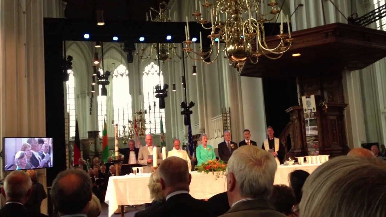 Vierdaagselied tijdens Vierdaagsemis 2013