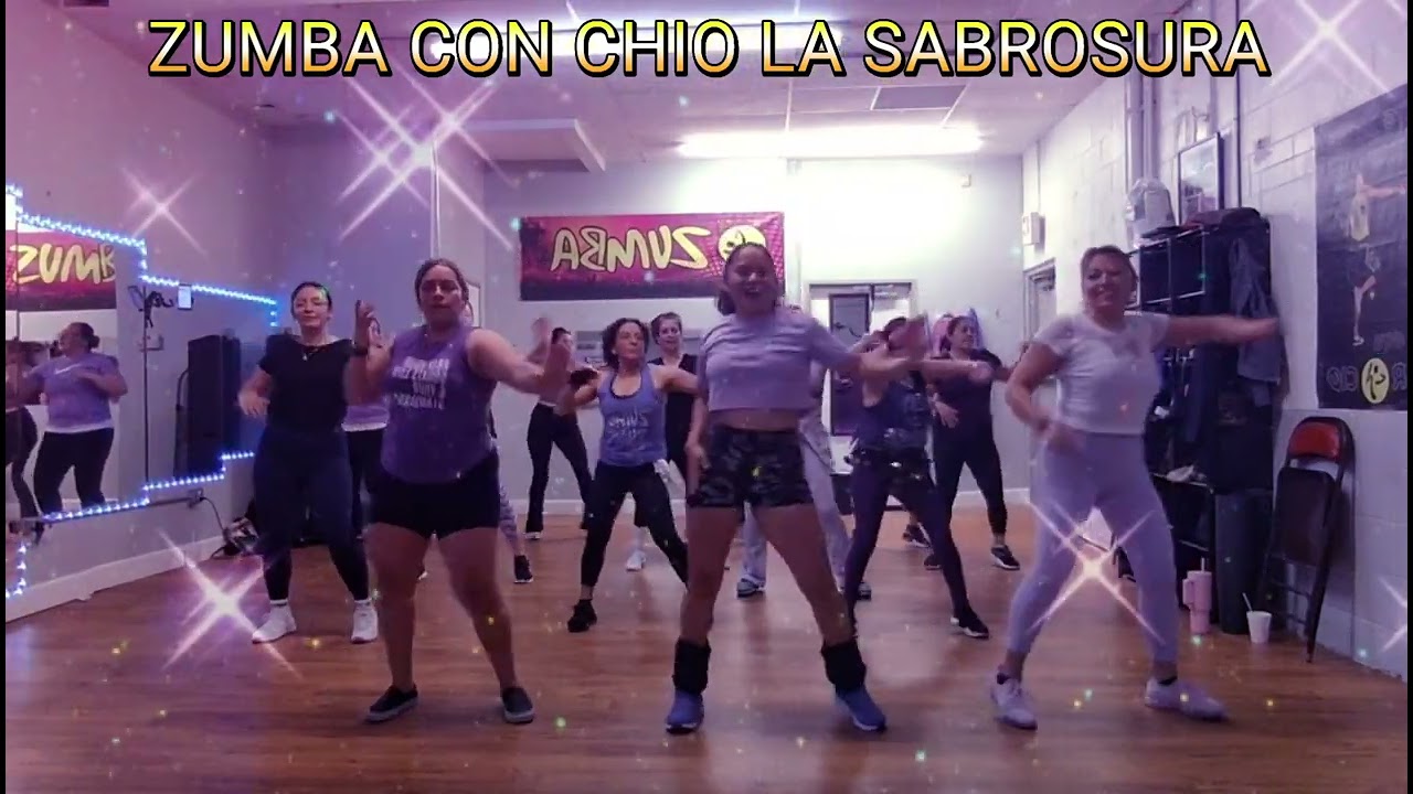 LA HIERVA SE MOVIA CARIN LEON ZUMBA CON CHIO la sabrosura