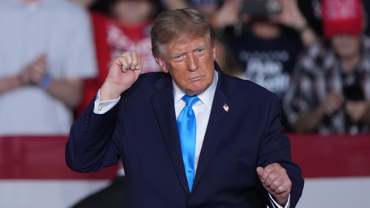 Pres. Trump suggests letting Iran &lsquo;take out&rsquo; Los Angeles and San Diego at campaign event