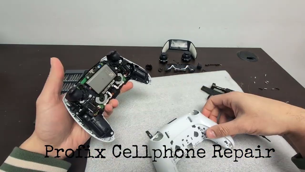 Teardown of PS5 DualSense Edge Wireless Controller 