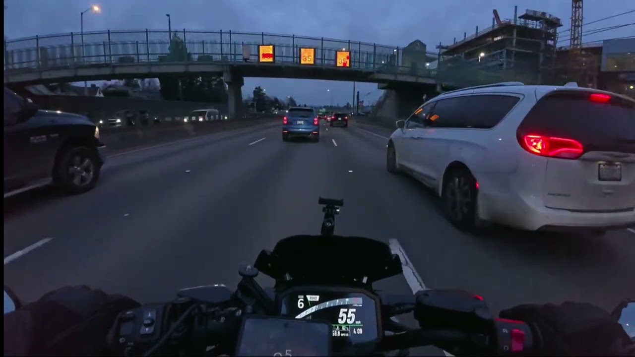 Riding Through Moving Traffic | Evening Commute Vibes.