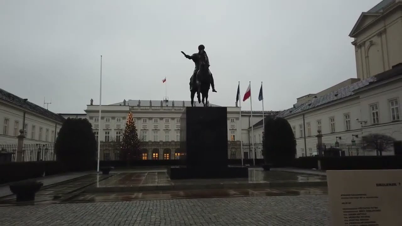 a fascinating walk around Warsaw / Poland/ 4K