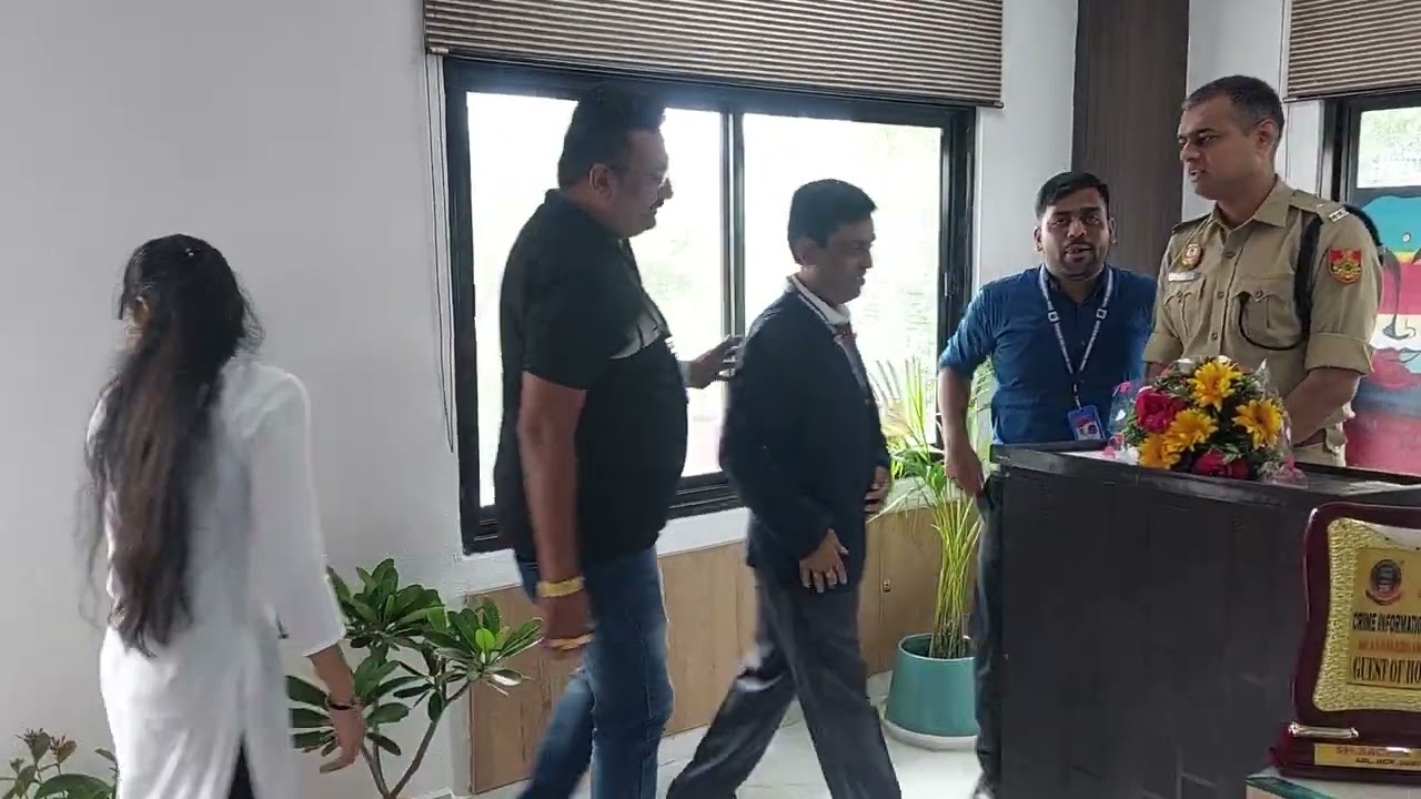 Delhi Police DCP Sachin Sharma meeting 🤝💯//Delhi Police//#shorts.#ngo #govt #delhi #ytshorts #world