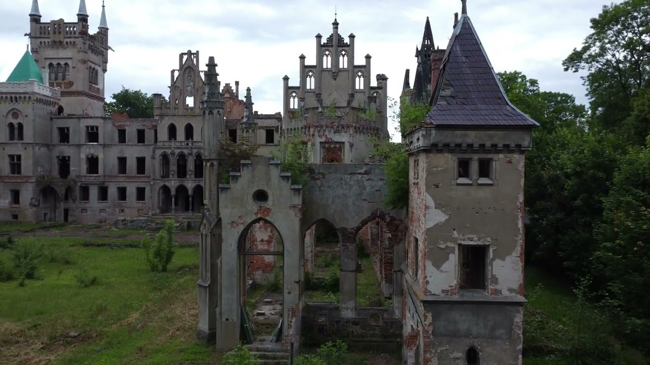 Pałac w Kopicach