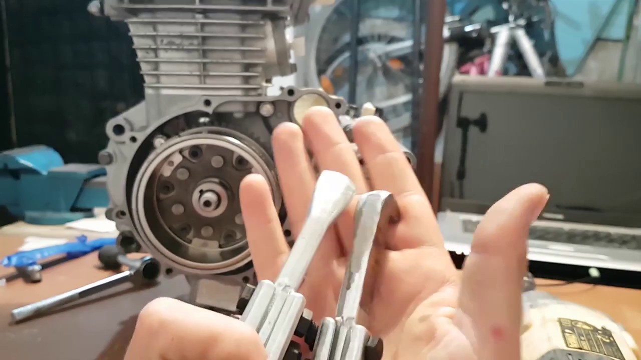 Снятие маховика мотоцикла. Как снять маховик. Honda Titan Unicorn CG CBF 150