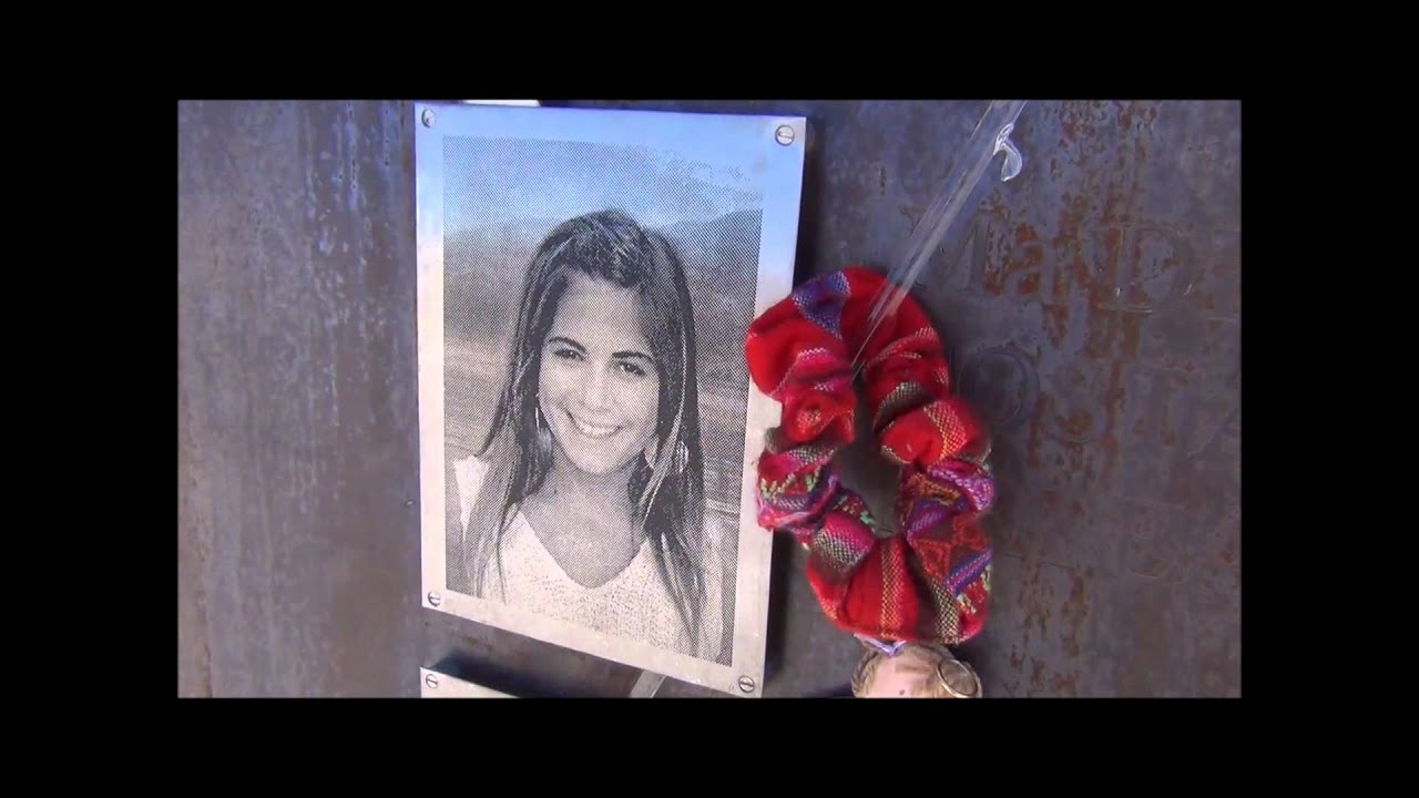 Homenaje estudiantes del liceo Granaderos de Putre a víctimas del colegio Cumbres