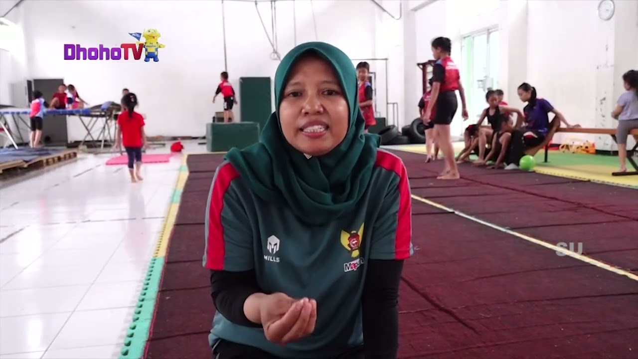 KEPALA DISBUDPARPORA KOTA KEDIRI TINJAU LATIHAN ATLET GYMNASTIC ARTISTIC