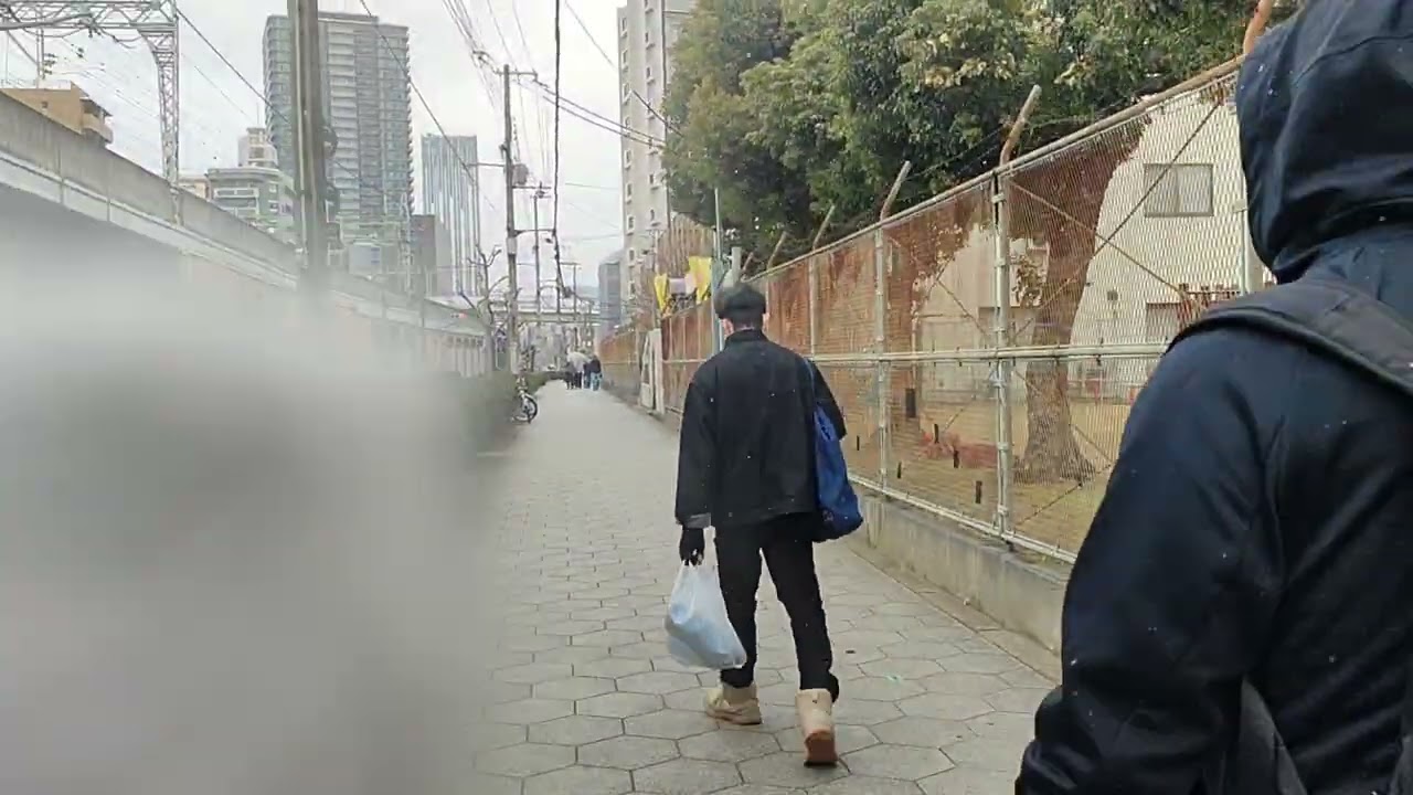 Ka super mahirap pag hinde sanay sa lamig. Paro kayanin.. Hahaha