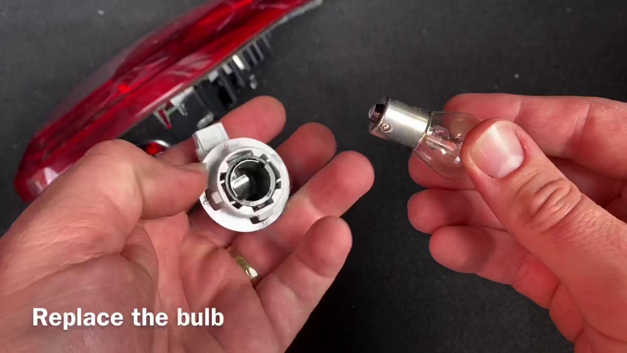 How to replace reverse light and rear fog lamp bulb - disassemble and assemble Vauxhall Corsa E DIY