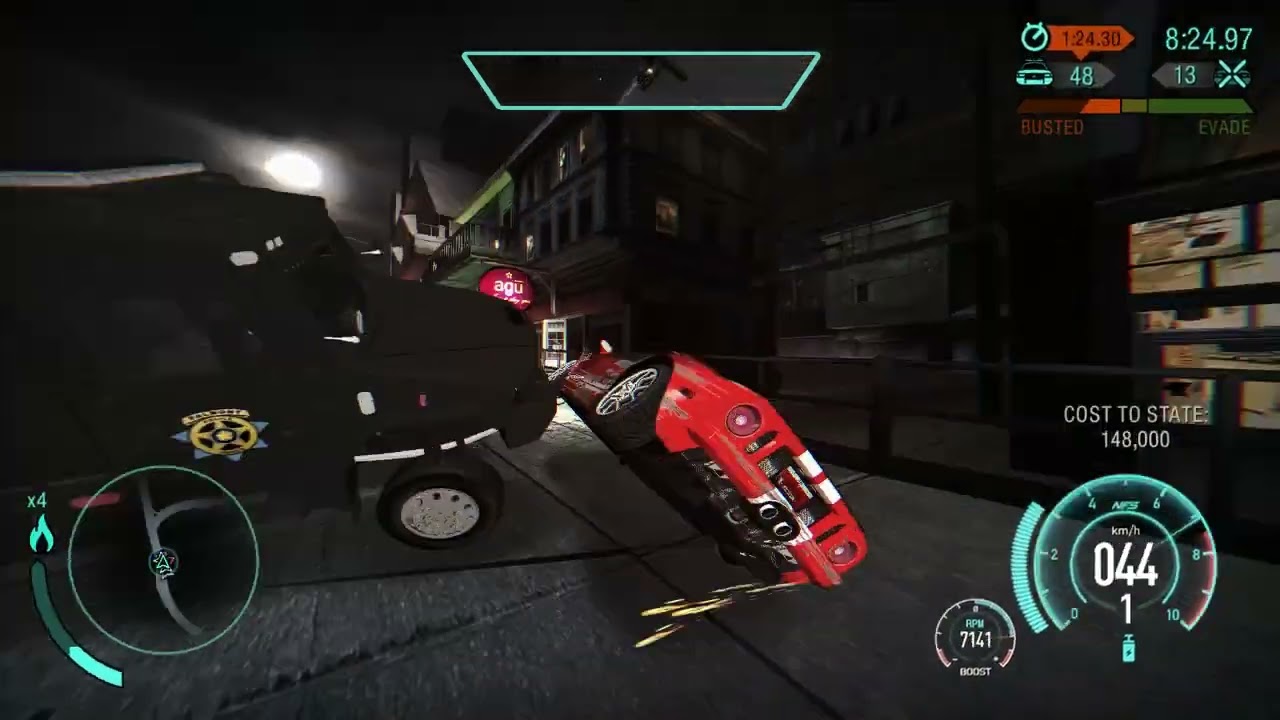 Play cat and mouse in Palmont City (Jouer au chat et à la souris dans Palmont City)