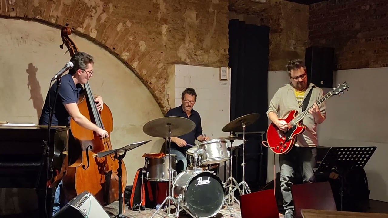 André Fernandes Trio - highlights @ Sala 6