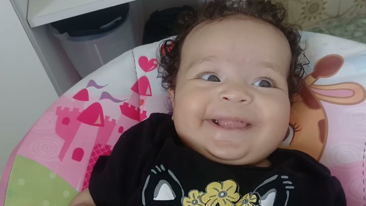 MOSTRANDO ROTINA DA MINHA FINHA EM DIA EM DIA ELA JA COM TRÊS MESES ❤️