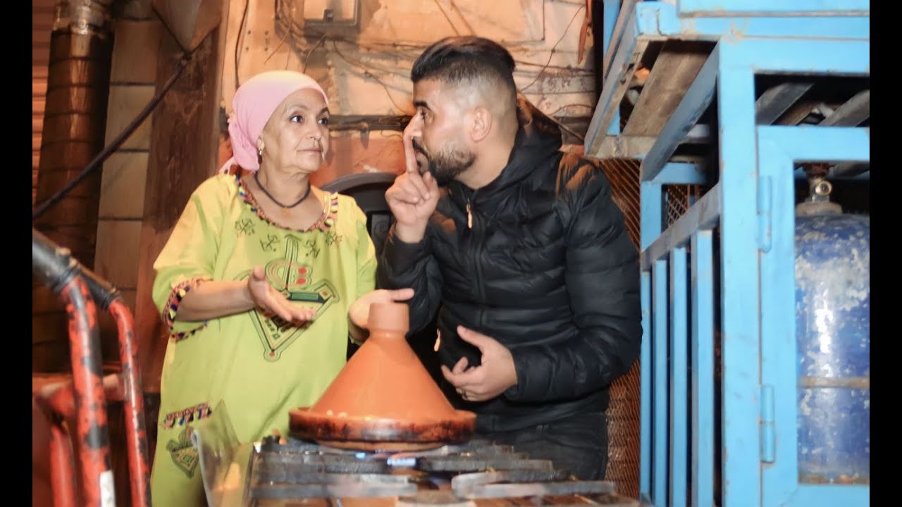 ماتخيلش شنو دار باش يطيب طجين مع ثلاتة ديال ليل😂😂😂💔