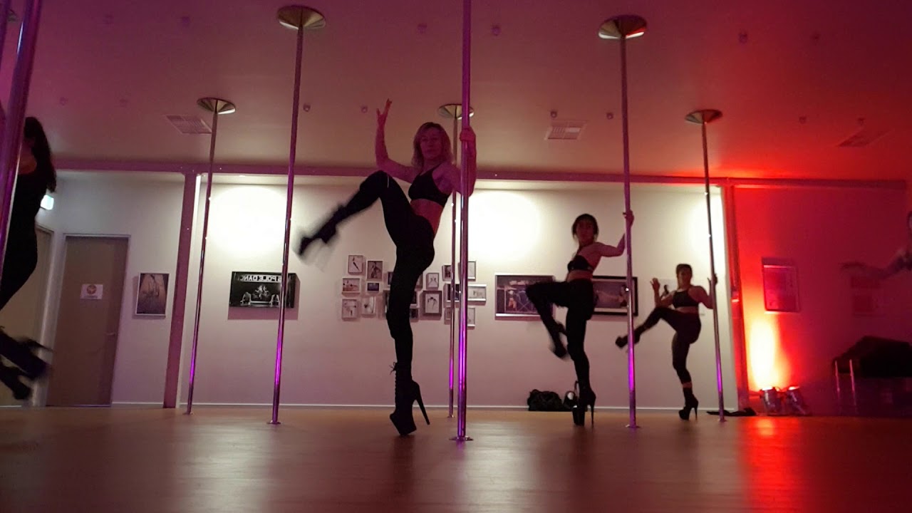 Pole dance. Russian Flow 
