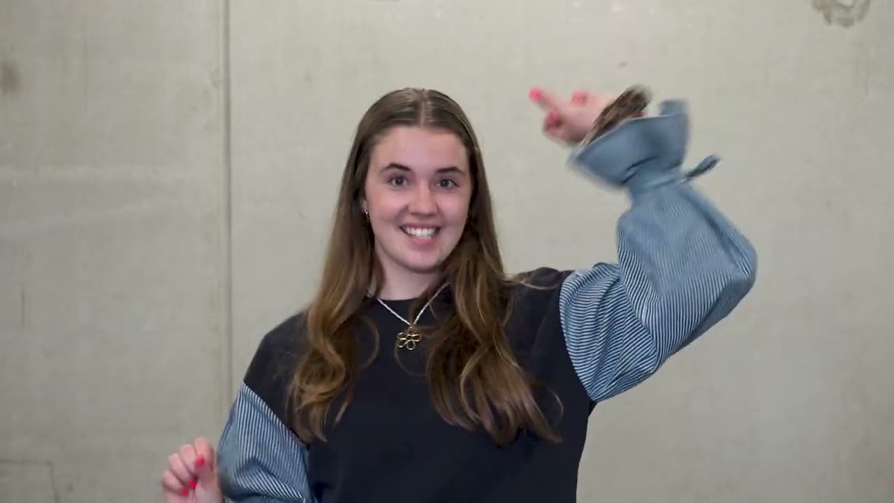 Stap voor stap - dansje Helm Op Fluo Top