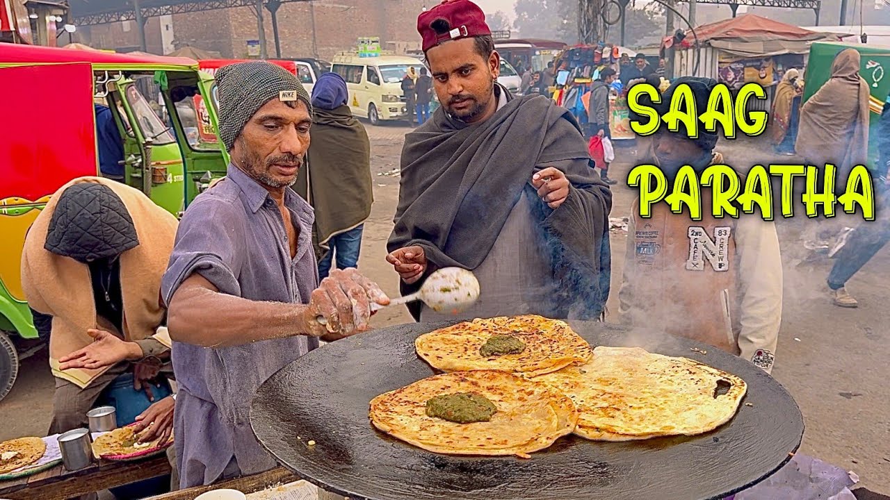 SARSO KA SAAG - ALOO KA PARATHA || DESI DHABA STYLE BREAKFAST - IN PAKISTAN STREET