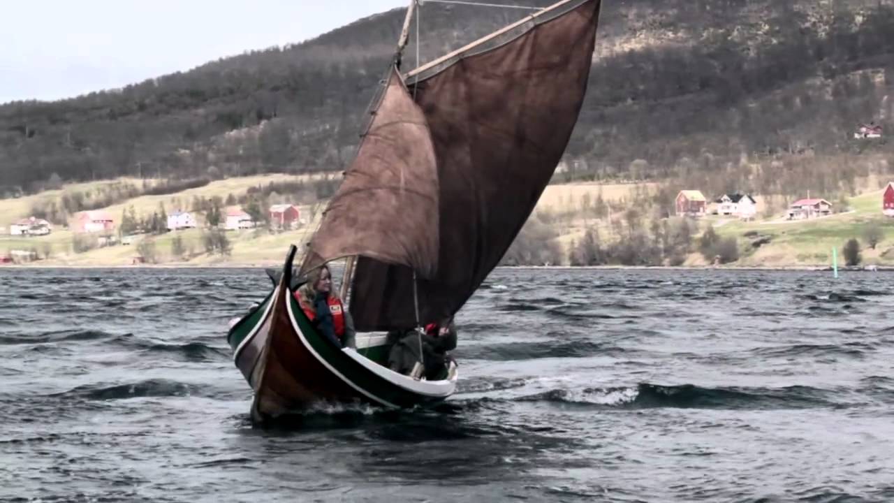 Nordlandsbåt under seil.m4v