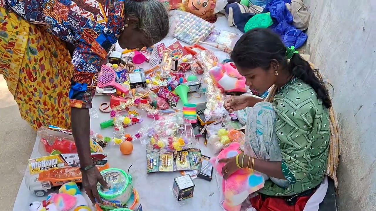 దేవి దర్శనానికి భక్తుల క్యూలు | విశ్వాసం & భక్తి మహిమ, Queue of Devotees for Goddess Darshan | Faith