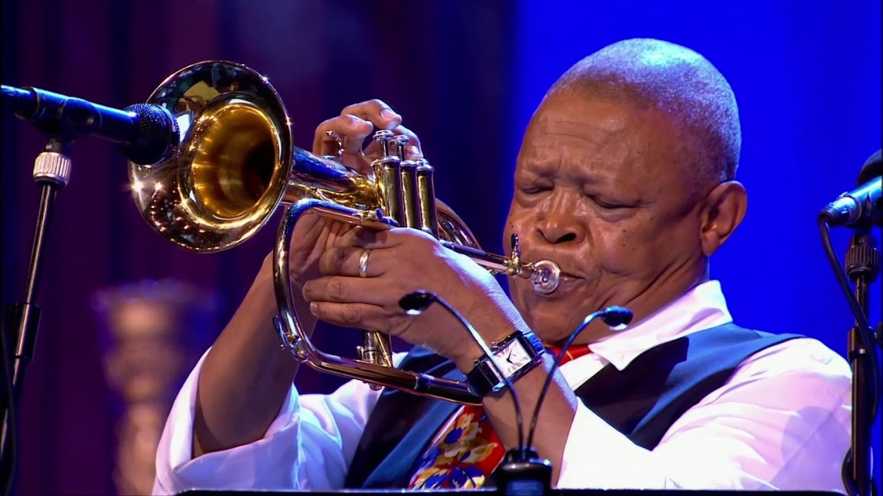 BBC News At 10 (Opening) 23rd January 2018