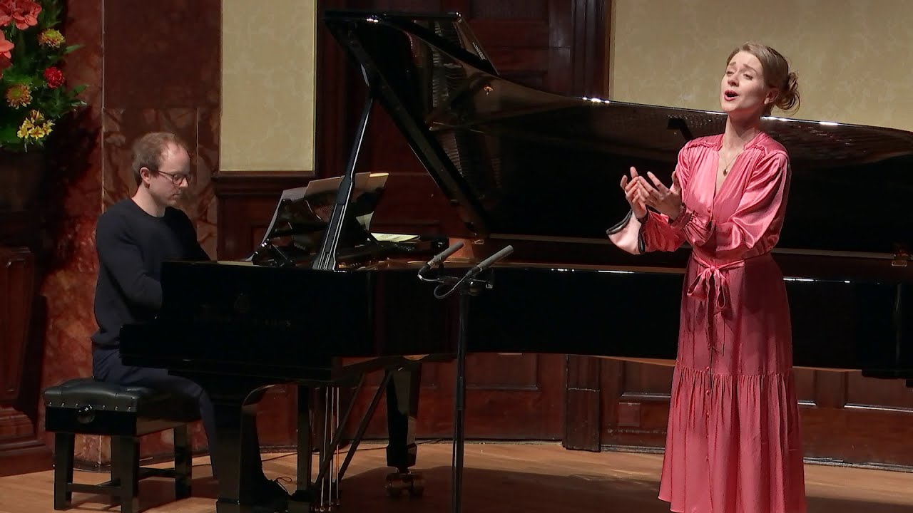 Wigmore Hall French Song Masterclass with Dame Felicity Lott