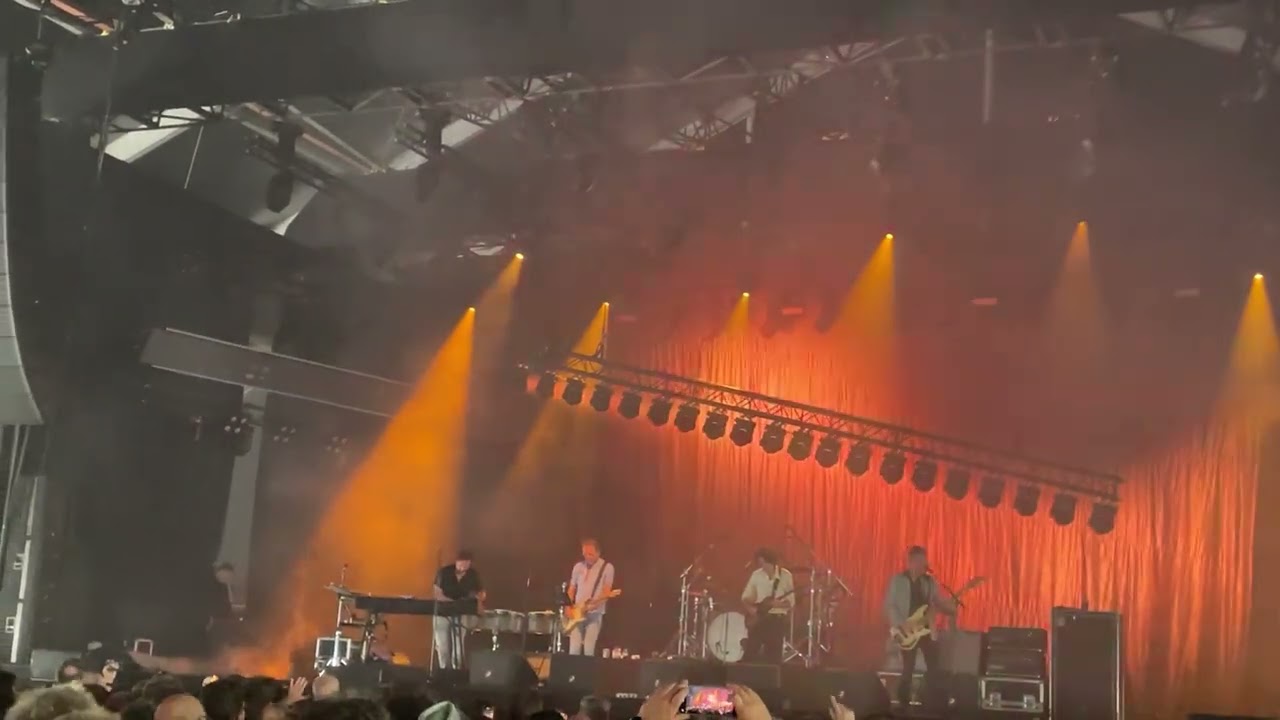 dEUS - Down The Rabbit Hole Festival 06-07-2024 (Hotellounge)