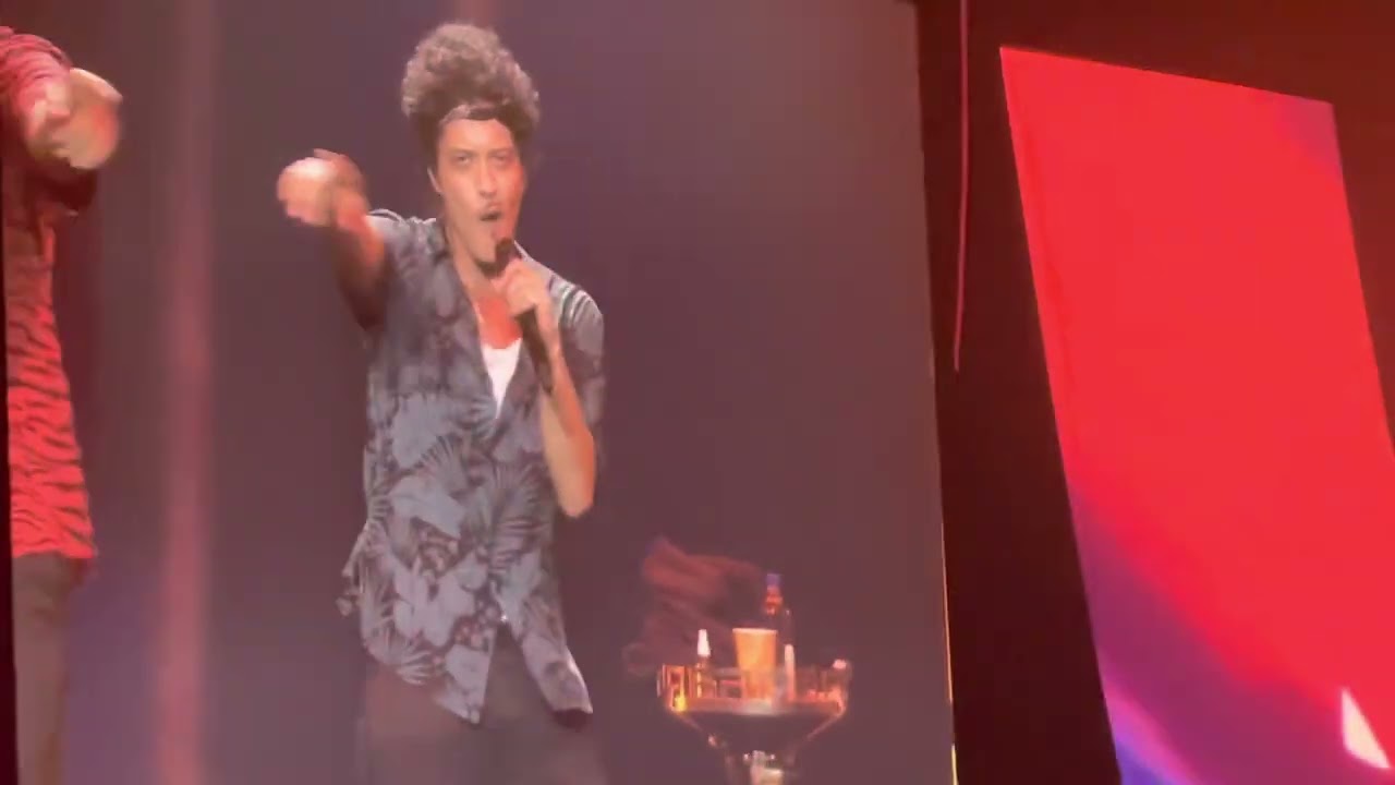 Bruno Mars “Locked Out of Heaven” 4.7.22