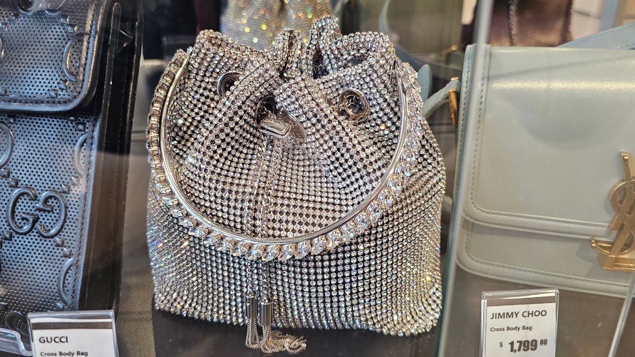 DESIGNER BAGS HERE, DESIGNER BAGS THERE, DESIGNER BAGS EVERYWHERE! 2ND STREET! Thrift with me!