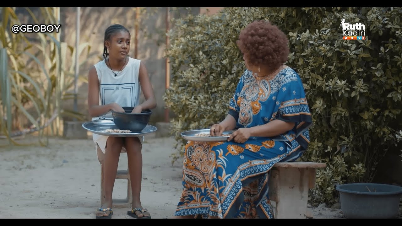 MAMA YAKE ALIKUWA ANAMTESA NA KUJIFANYA NI SHANGAZI YAKE, AKAJA KUPENDWA NA MPIGA PICHA.