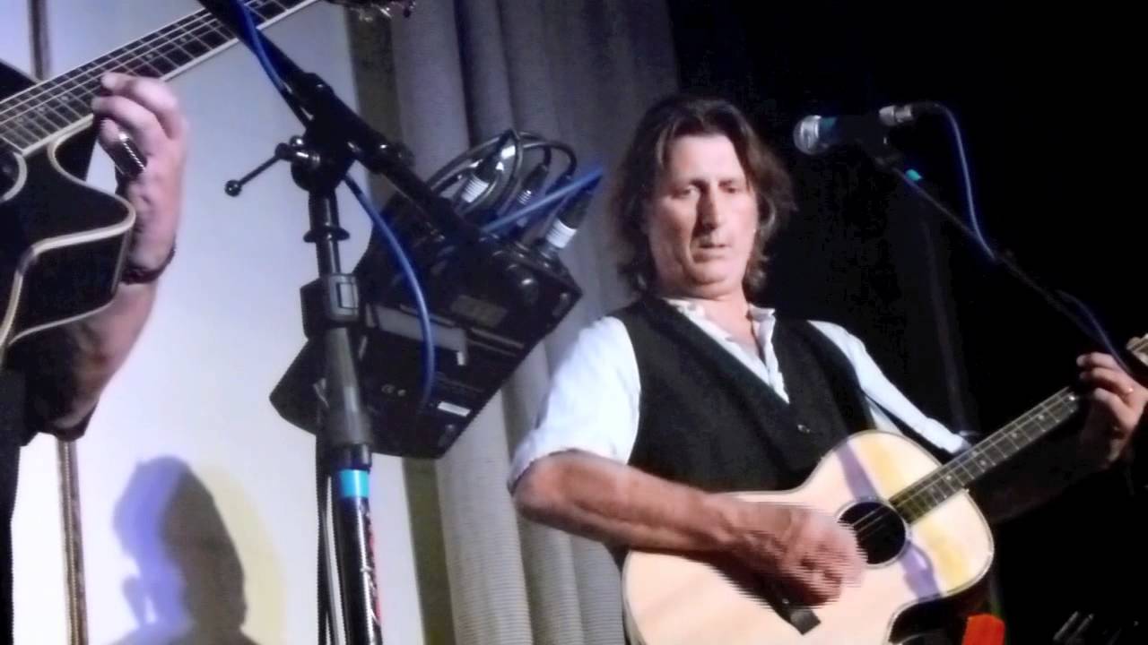 Show of Hands sing 