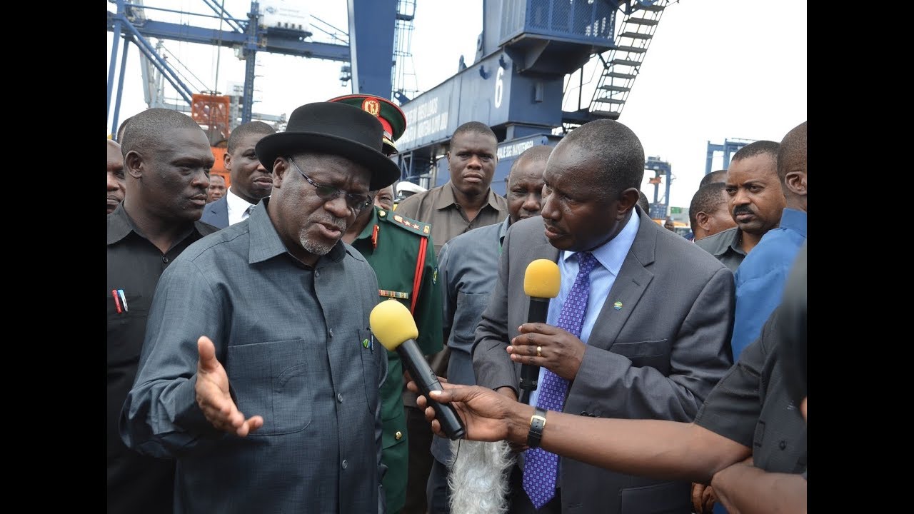 BREAKING: JPM Afanya Ziara ya Kushtukiza Bandarini DSM