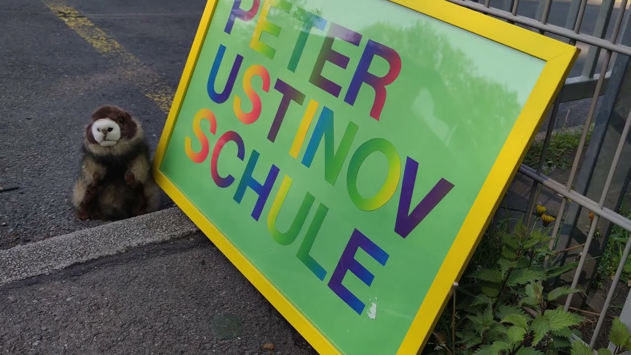 Rundgang durch die Peter-Ustinov-Schule
