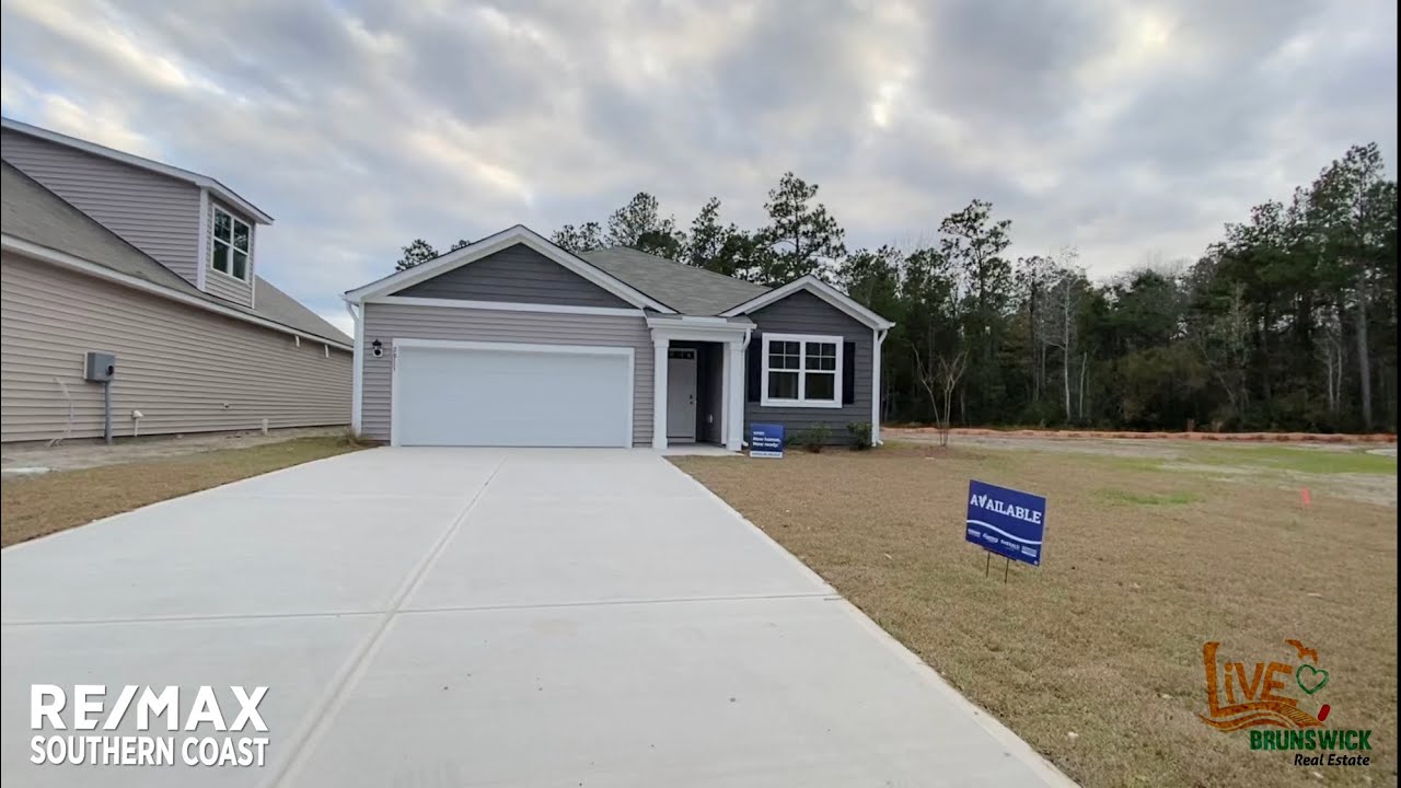 The Aria on Lot 13 in Bella Point • Bolivia NC