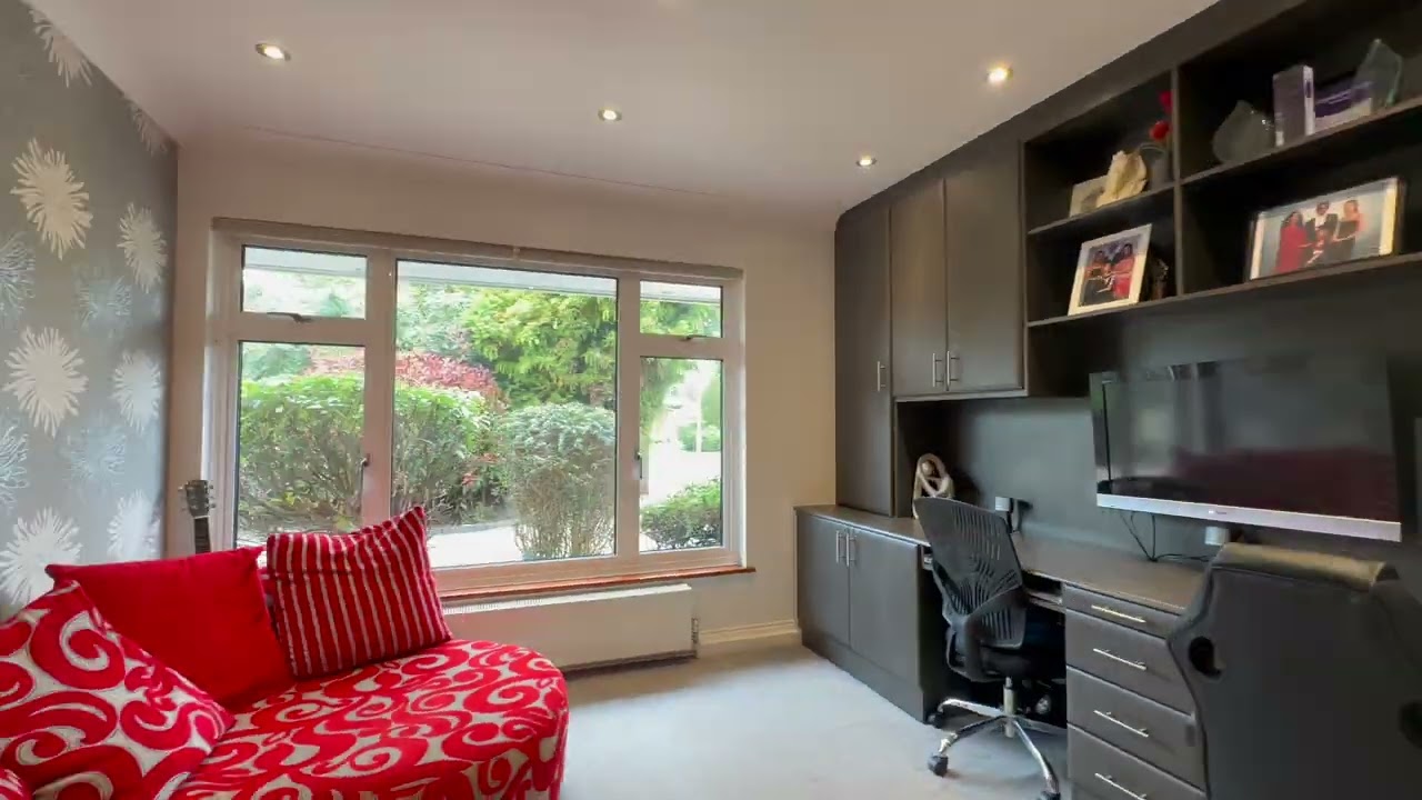 Are you looking for a house with potential in Northwood, HA6?