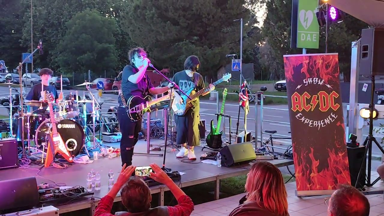 Welcome to the jungle (@gunsnroses cover by OxyGenZ)