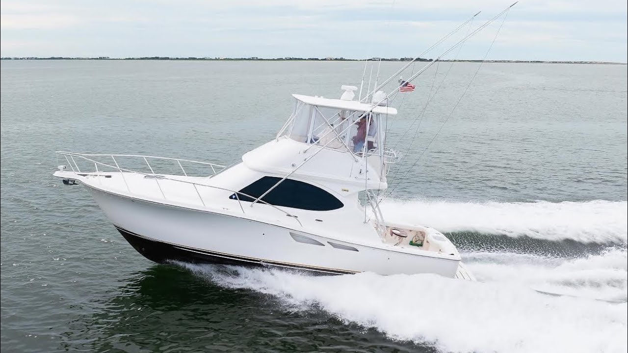 Tiara 3900 Convertible 2010 года выпуска